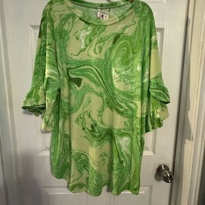 Elegant Green Marble Women's Blouse